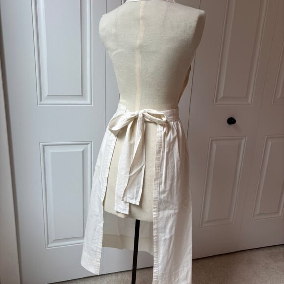 Handmade Vintage Embroidered Cotton Apron: Cottagecore Farmhouse Kitchen - Picture 6 of 10